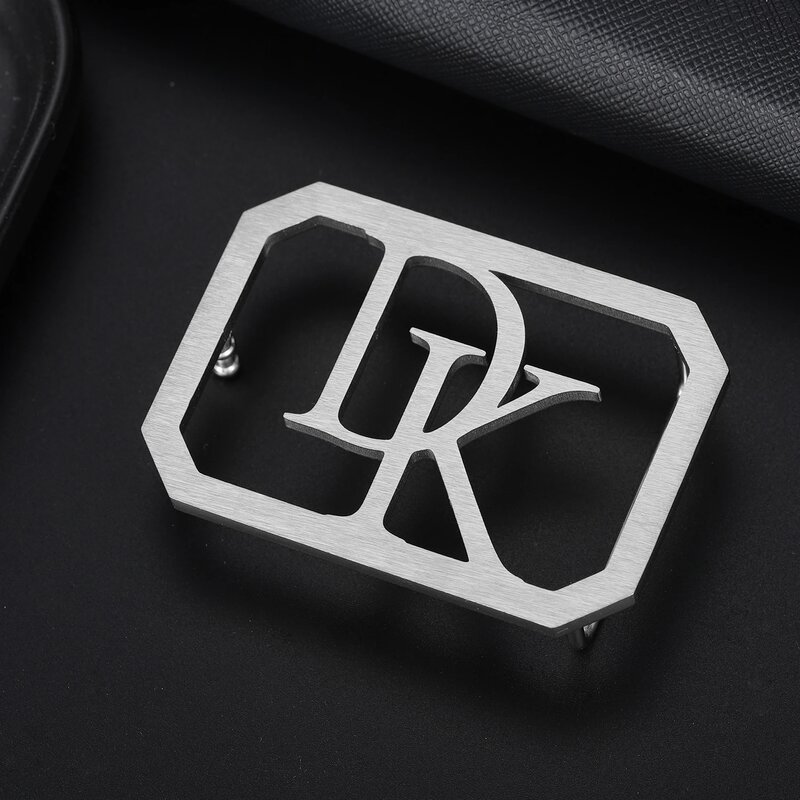Cinturón de cuero PU de alta calidad con diseño de letras personalizadas, hebilla doble de acero inoxidable, accesorios Unisex para amigos