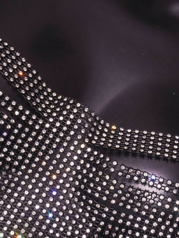 Мини-юбка с высокой талией и укороченный черный топ с открытой спиной премиум-класса Chainmail