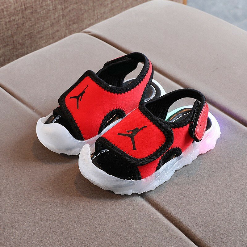 Lovely New Summer Brands Classic Children Sandals LED Glowing Cool Girls Boys  Sandals Toddlers Fashion Kids Sneakers Shoes