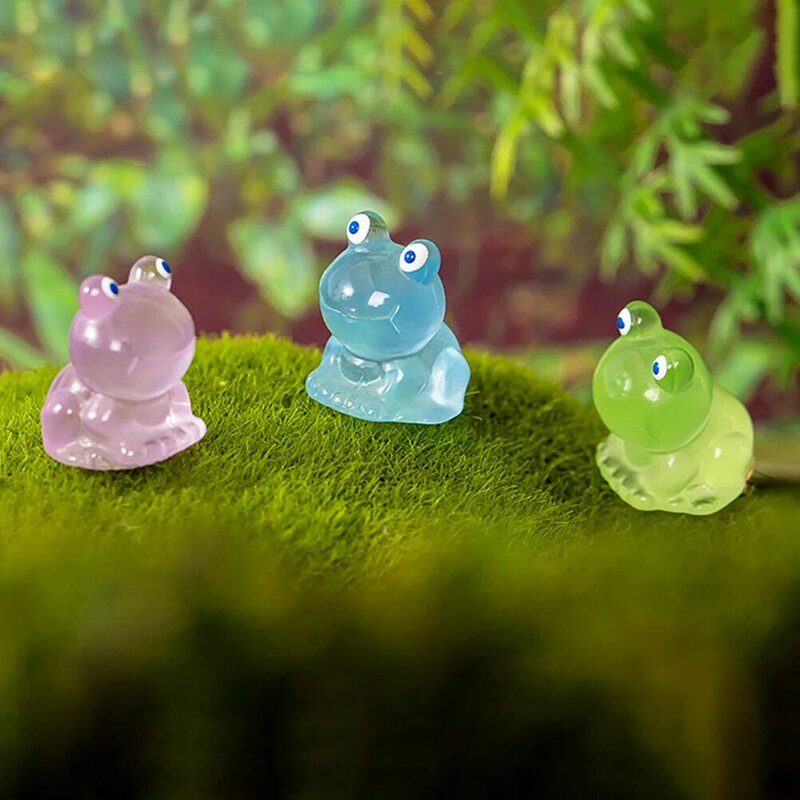 7 szt. Mini figurki świecące żaby miniaturowa figurka Mini ogród posąg z żywicy