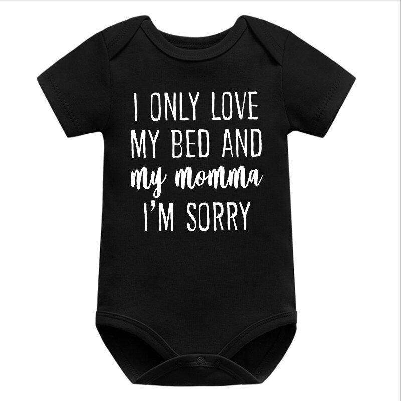 Saya Hanya Suka Tempat Tidur Saya dan Ibu Saya Mohon Maaf Hadiah Hari Ibu Bayi Onesie Hadiah Baby Shower Pakaian Bayi Hari Ibu Pertama