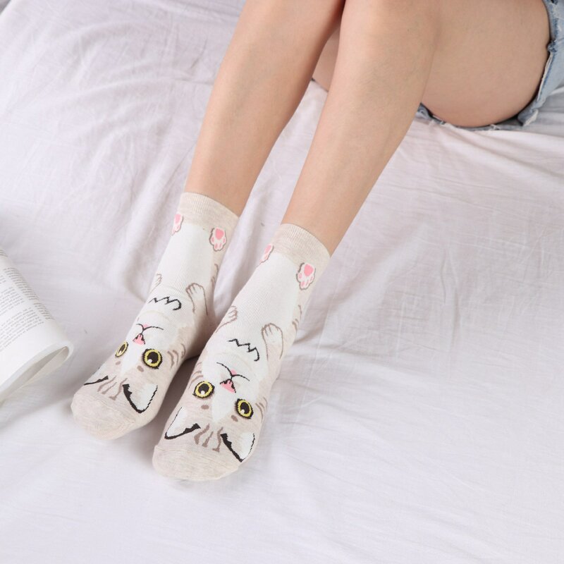 Осенне-зимние новые женские носки средней длины с мультяшным рисунком, женские индивидуальные яркие Японские Женские носки