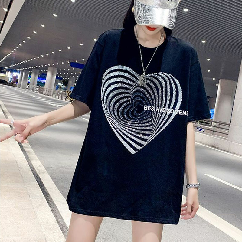 Jerseys sueltos coreanos para mujer, camiseta informal de manga corta con cuello redondo, con diamantes en forma de corazón, moda de verano, 2024