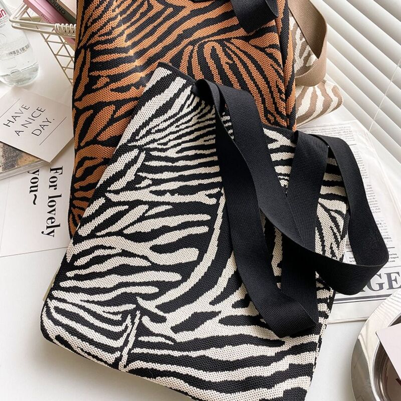 Woven Hand-woven Bag Handmade Zebra-stripe High-capacity Wool Knitting Shoulder Bags Knit Tote Bag Student