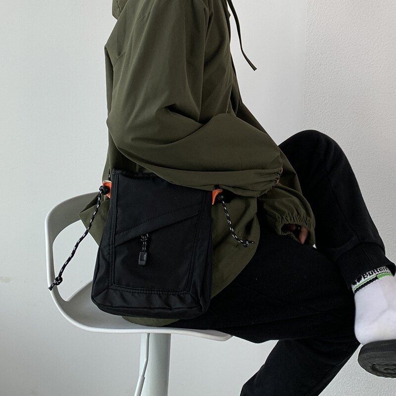 Bolso de mensajero cuadrado pequeño para hombres y mujeres, Mini bolso de viaje impermeable, bolso de hombro informal, bolso cruzado para teléfono móvil, nueva moda
