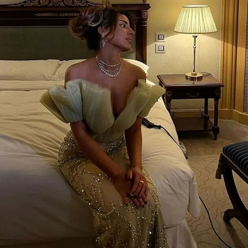 V-Ausschnitt Saudi-Arabisch Ballkleid Hochzeits kleid 2023 Luxus Kristall Perlen Pailletten Meerjungfrau Abendkleider