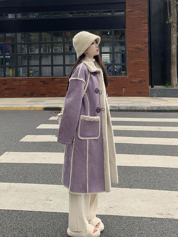 Manteau mi-long intégré en fausse fourrure d'agneau en daim violet pour femmes, mode coréenne, bouton en cuir de vachette d'hiver, vêtements féminins longs