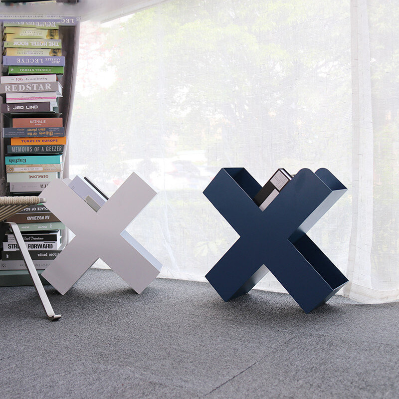 Designer Zeitungs ständer kreative Persönlichkeit Mini Nachttisch in modernen nordischen Metall Lagerung x Zeitungs ständer Stahl Bücherregal