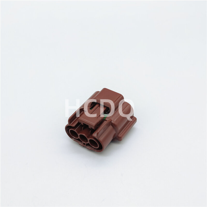 10 PCS Spot supply 6098-0142 original high-quality  automobile connector plug housing