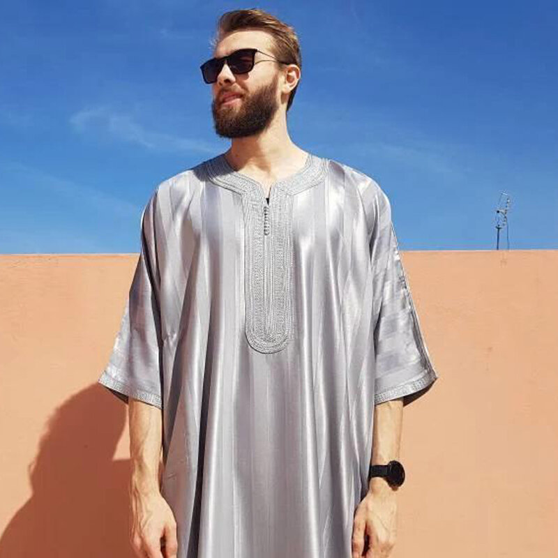 New Vintage Loose Men Arab Muslim Fashion Robe Men's Short Sleeve Jubba Thobe Solid Striped Kaftan Eid Prayer Long Robe Dress