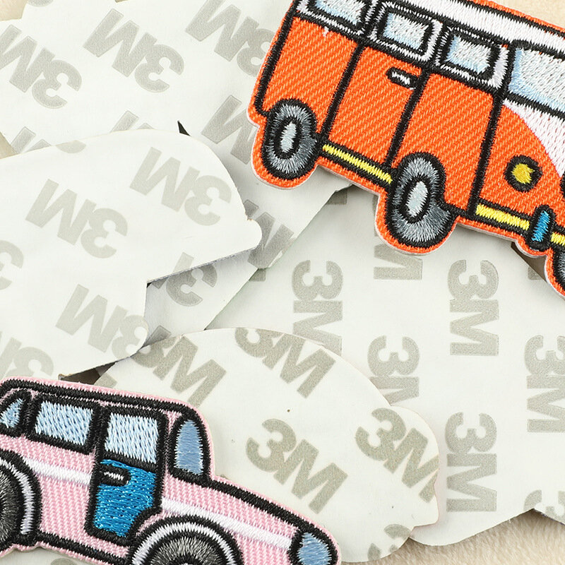 2024 neue Cartoon Stickerei Patches DIY Bus LKW Auto Aufkleber selbst klebende Abzeichen Stoff Emblem Kleidung Tasche Hut Zubehör