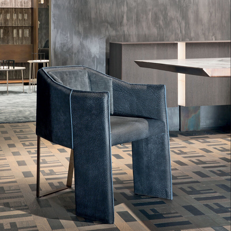 Venda quente cadeira de jantar de luxo high-end romance design sala de jantar mobiliário cadeira de madeira de couro