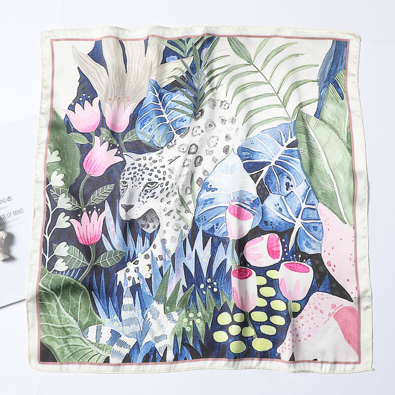 Bufanda cuadrada pequeña para mujer, pañuelo de seda con estampado de plantas y envoltura Floral, Foulard Retro para el cuello y el pelo de oficina para primavera y verano, 2022