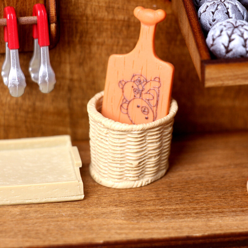 1Set 1:6 1:12 Dollhouse Miniature Bread Tray Breadbasket Baking Clip W/Shelf Breadboard Scene Decor Doll House Accessories