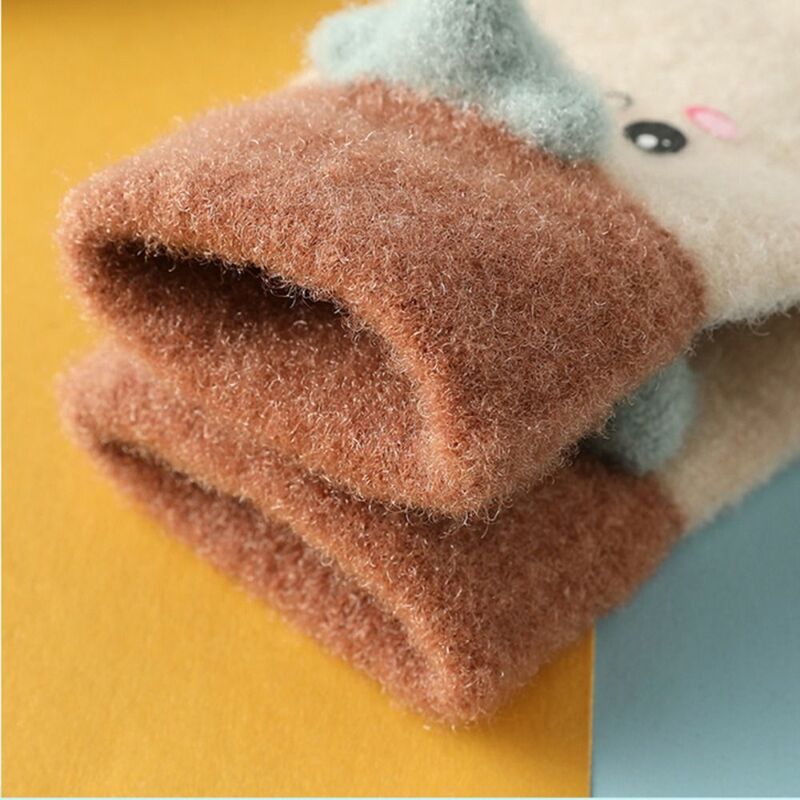 Addensare guanti invernali per bambini Unisex caldi antivento guanti a dita intere guanti di lana lavorati a maglia ragazze ragazzi