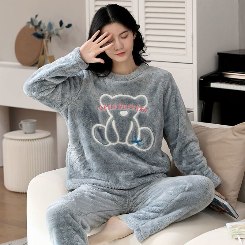 Women Winter Flannel Pajama Sets Adorable Cartoon Pajamas Two-Piece Sleepwear Set Suitable for Home  Wear