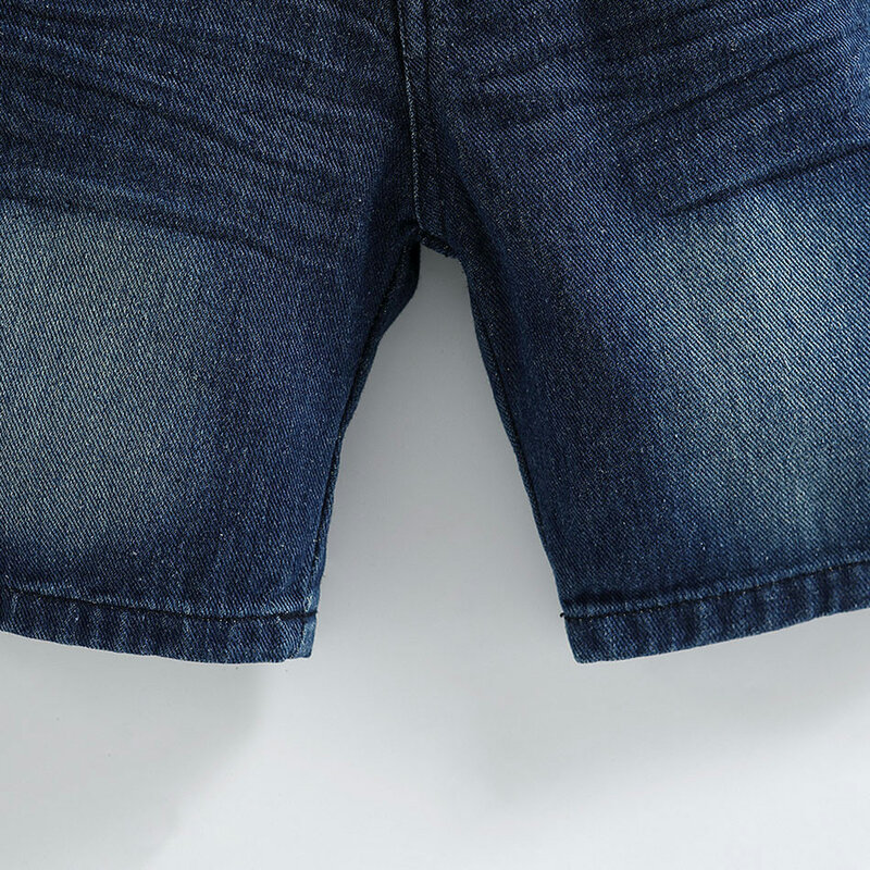 Pantaloncini di jeans a maniche corte con scollo tondo nero per ragazzi Set di due pezzi Casual di moda Set di pantaloncini a maniche corte per bambini estivi 2-6Y