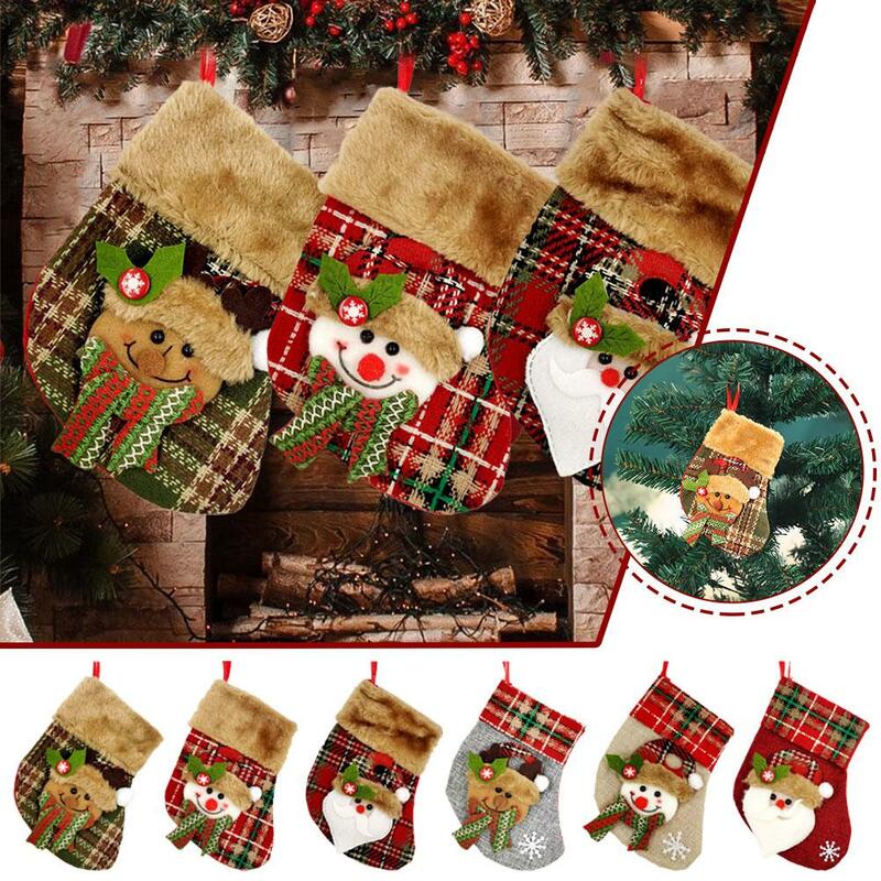 家の装飾のためのクリスマスキャンディーソックス、雪片の手紙のストッキング、クリスマスツリーの装飾、出生前のギフト、2023、w7q4