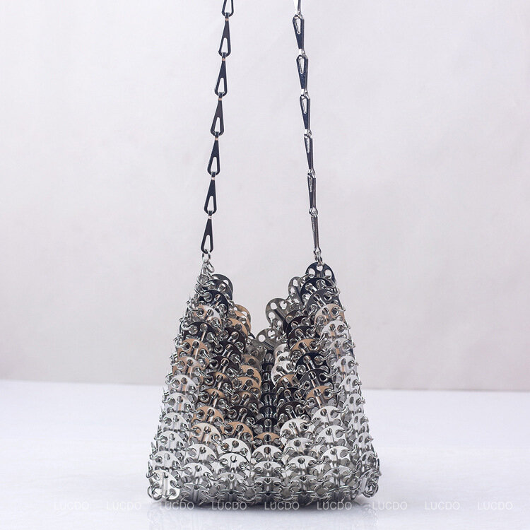 Mini bolsos de cadena de marca famosa para mujer, bolso cruzado de latón de Metal, bolso de mano de noche de diseñador de lujo, bolsos de mensajero plateados