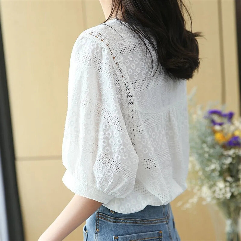 2024 Summer New Women Loose Fit Solid Color Pullover Round Neck Lace Shirt Coat Female Korean Pullover Bubble Sleeve Lace Tops