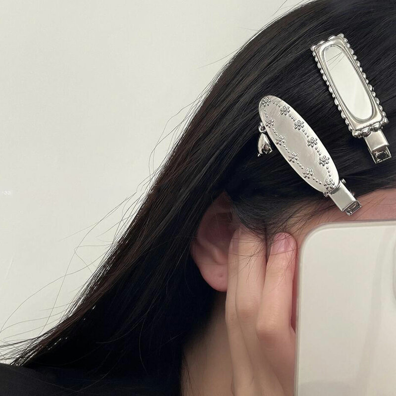 Clip de pico de pato plateado de Metal con espejo, horquilla de flor 3D de diseño único, Clip de flequillo lateral dulce Vintage, accesorios para el cabello para mujer