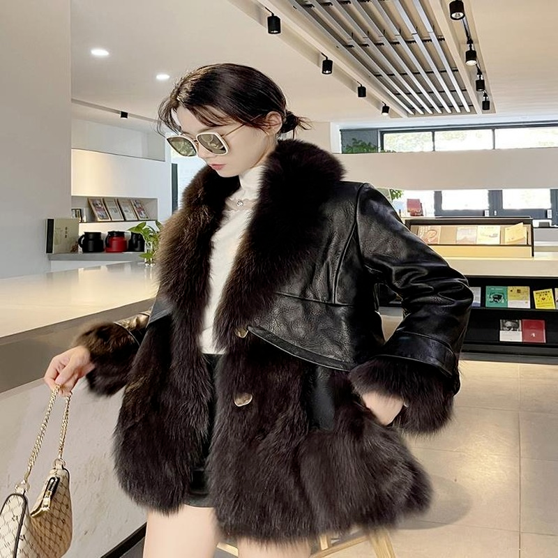 Cappotto invernale da donna in pelliccia sintetica lana 2021 inverno la nuova pelliccia di volpe sintetica femminile nero sottile Splicing
