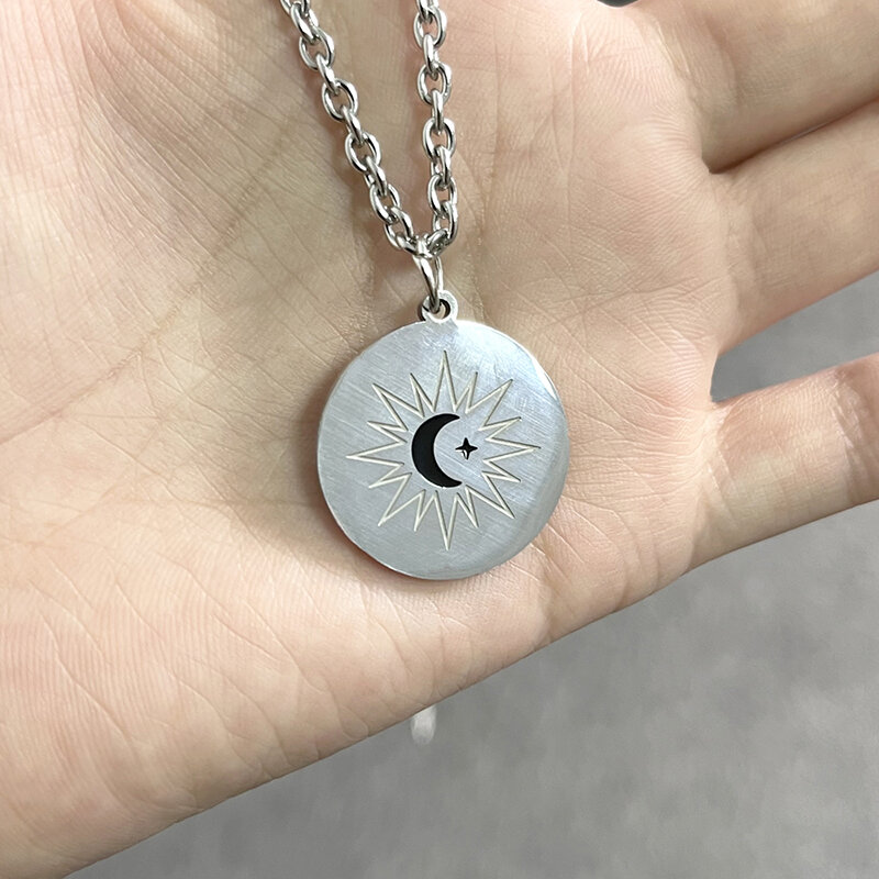 Ayan tiens aotung Moon Star Collier en acier au titane pour les amoureux, pendentif circulaire, accessoires de bijoux, série télévisée, The Eclipse Cosplay