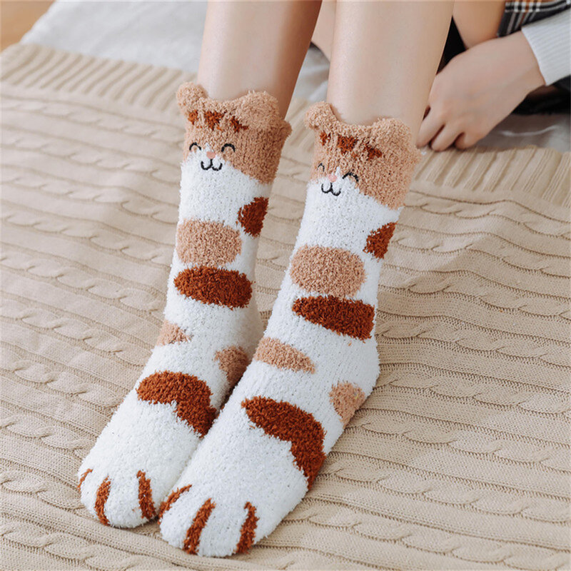Calcetines de lana de Coral con dibujos animados en 3D para mujer, medias gruesas y cálidas de pata de gato de la suerte, calcetín de suelo para dormir, calcetines largos gruesos Kawaii, Invierno