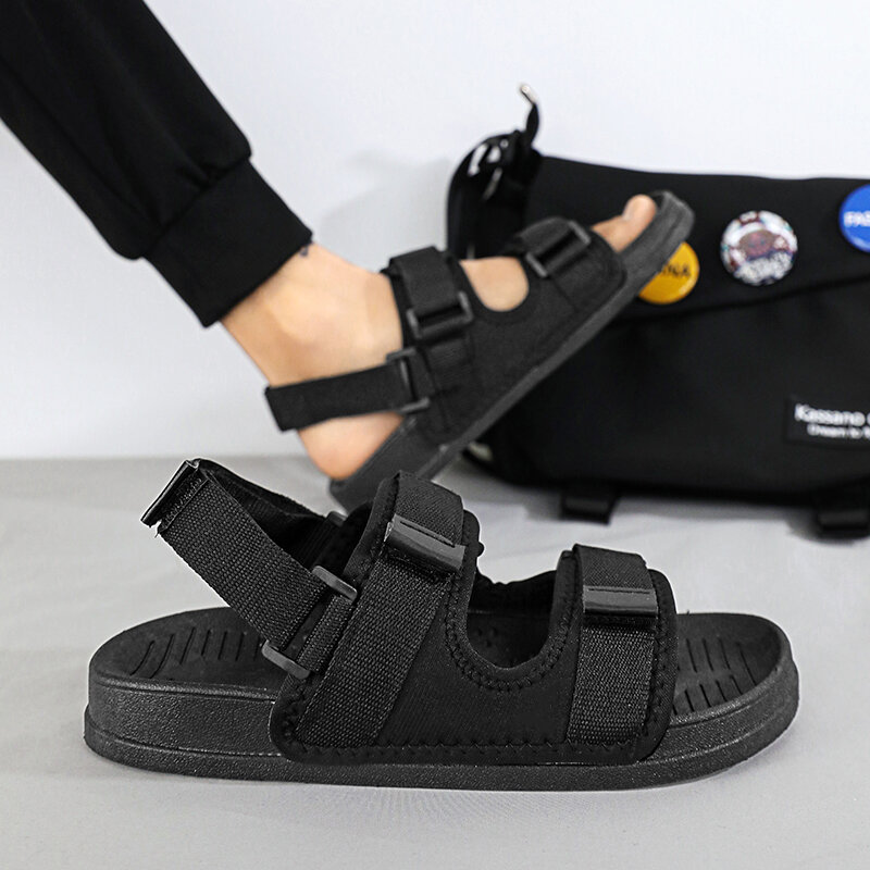 Alta Qualidade Novas Sandálias Ao Ar Livre Chinelos De Praia Designer Mens Antiderrapante Confortável Chinelos Gladiadores Sandálias Homens Sapatos Casuais