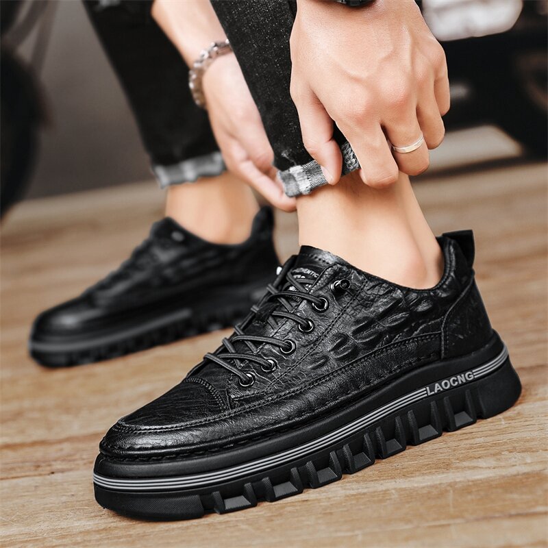 Spring and Autumn Men's Shoes New Waterproof and Anti slip Shoes for Men's Trendy Versatile Sports and Leisure