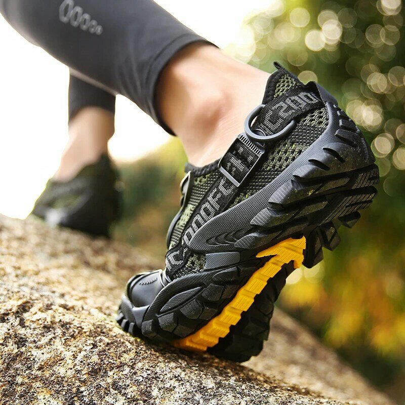 2024 neue Herren Wanderschuhe atmungsaktive Leder Outdoor-Schuhe tragen widerstands fähige Herren Wandern Walking Jagd taktische Turnschuhe