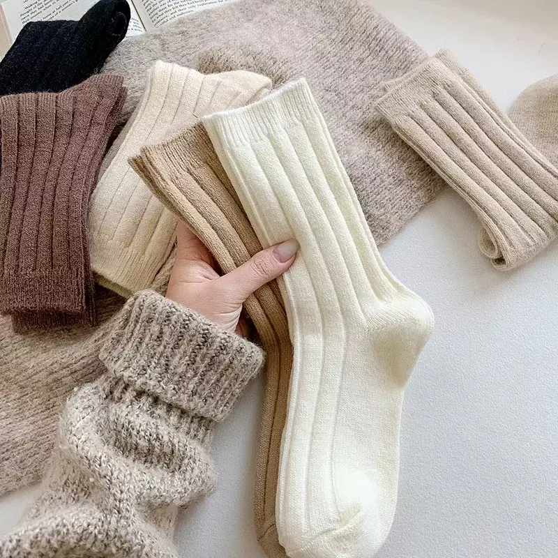 Chaussettes en laine de cachemire épaissie pour femmes, bas chauds, Harajuku, document solide, mode japonaise, hiver