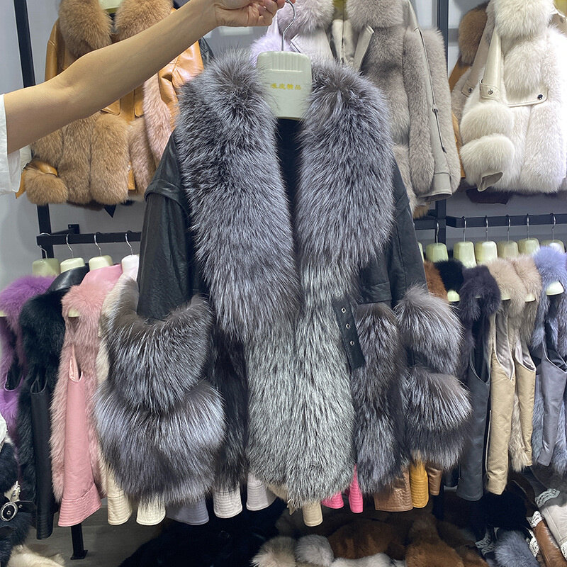 Женская зимняя куртка из натуральной кожи, цвет серебристый Лисий мех