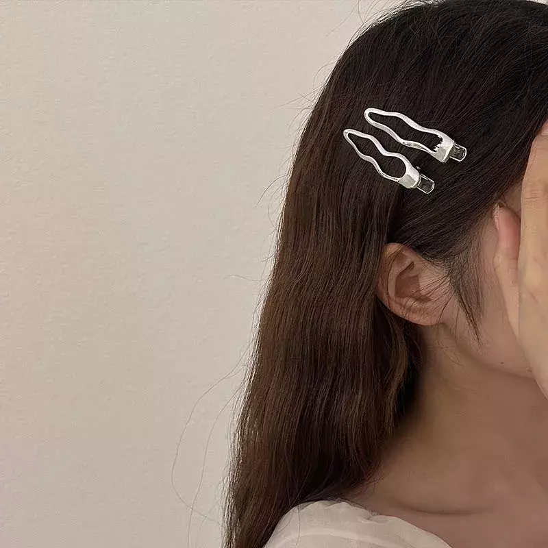 Jepit rambut gelombang logam modis untuk wanita gadis Korea klip Duckbill geometris berongga sederhana klip samping klip poni Aksesori rambut