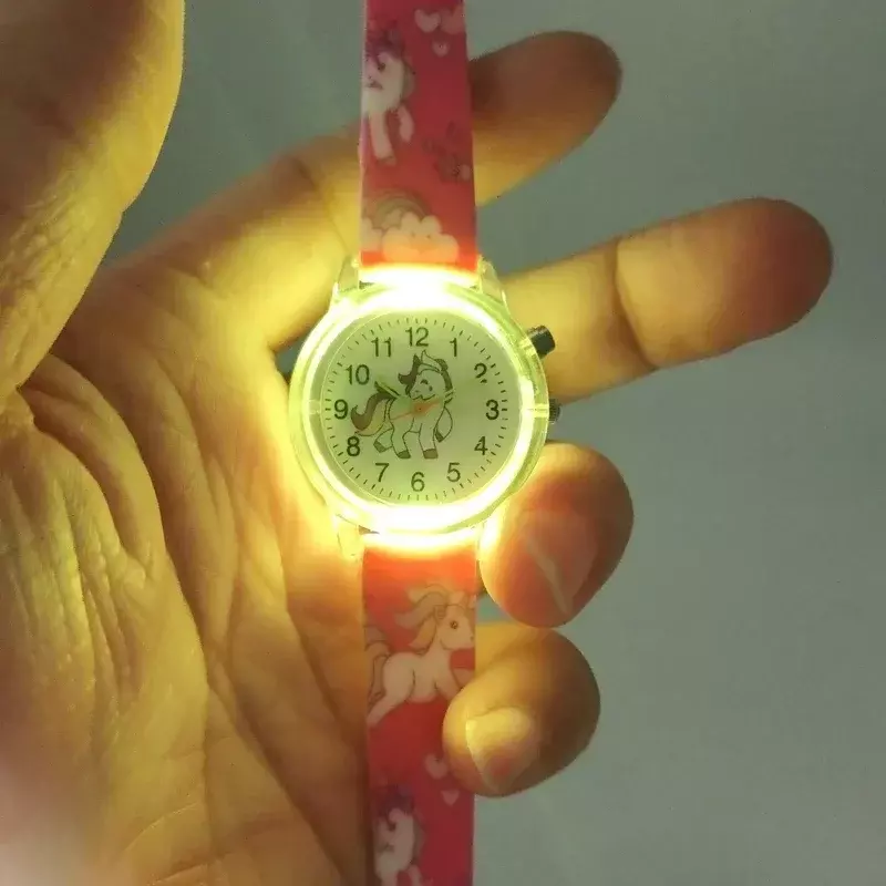 Детские кварцевые наручные часы со вспышкой в виде единорога