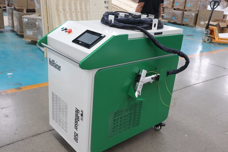 USA spot 1500W najlepszej cenie 3 w1 maszyna do usuwanie rdzy metalowa powierzchnia czyszczenia laserowe urządzenie czyszczące z włókna MCW-1500 Maxcool