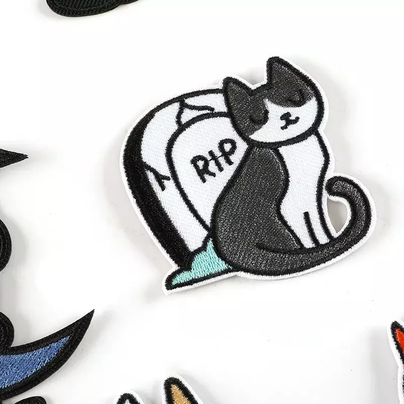 Parches bordados de calavera de gato negro, pegatinas de tela de dibujos animados para planchar, ropa DIY, sombrero, bolsa, accesorios, regalo personalizado para niños y niñas
