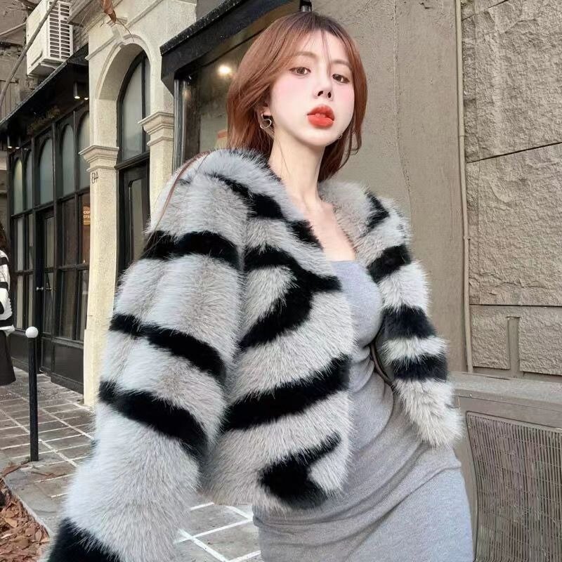 Falso casaco de pele para as mulheres, curto imitação fox fur coat, casual e versátil roupa ao ar livre, moda inverno, novo