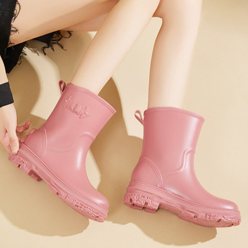 Botas de borracha impermeáveis para mulheres Sapatos de chuva de tornozelo Rainboots de jardim de trabalho antiderrapante, à prova de óleo, cozinha