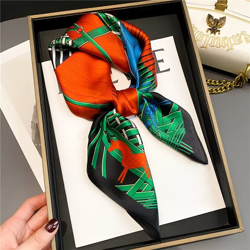 Neue 100% Natürliche Seide Schal Frauen Platz Strand Schal Luxus Marke Wraps Neck Krawatte Weibliche Haar Hand Handgelenk Foulard Hijab bandana
