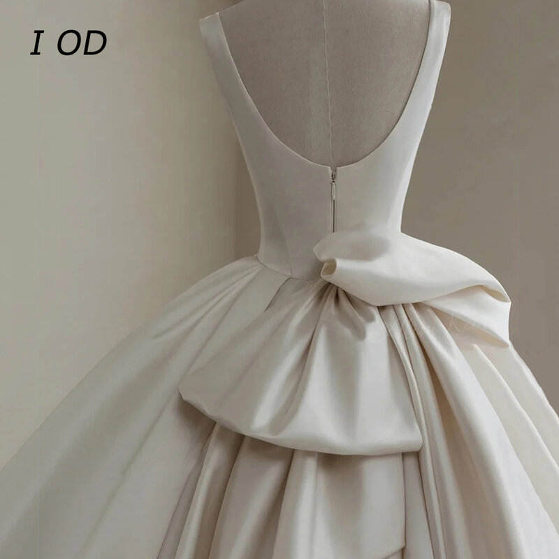 I OD-Robe de mariée minimaliste à col carré pour femme avec nœud papillon et ourlet grande jupe, traînant au sol