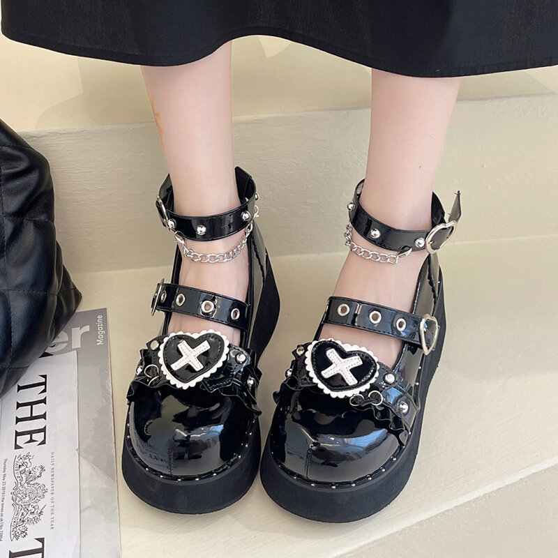 Plataforma punk de corrente metálica Lolita para mulheres, couro envernizado, sapatos Mary Jane, estilo japonês, salto plano, alças no tornozelo