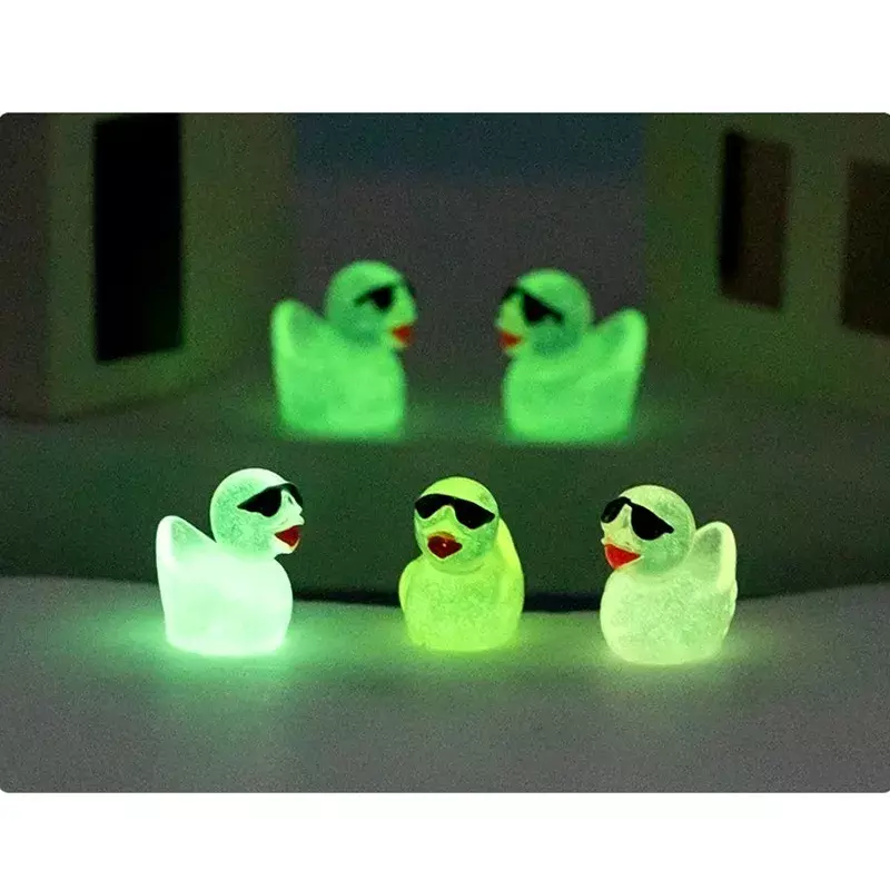 50Pcs Luminous Mini Flamingos Resin Cute Tiny Flamingos Ducks Glow in The Dark for Garden Landscape Decor Cake Topper DIY Craft