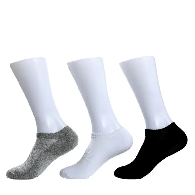 Dünne, geruchs neutrale, schwarz-weiße, einfarbige, anti bakterielle, atmungsaktive, schweiß absorbierende Socken aus reiner Baumwolle