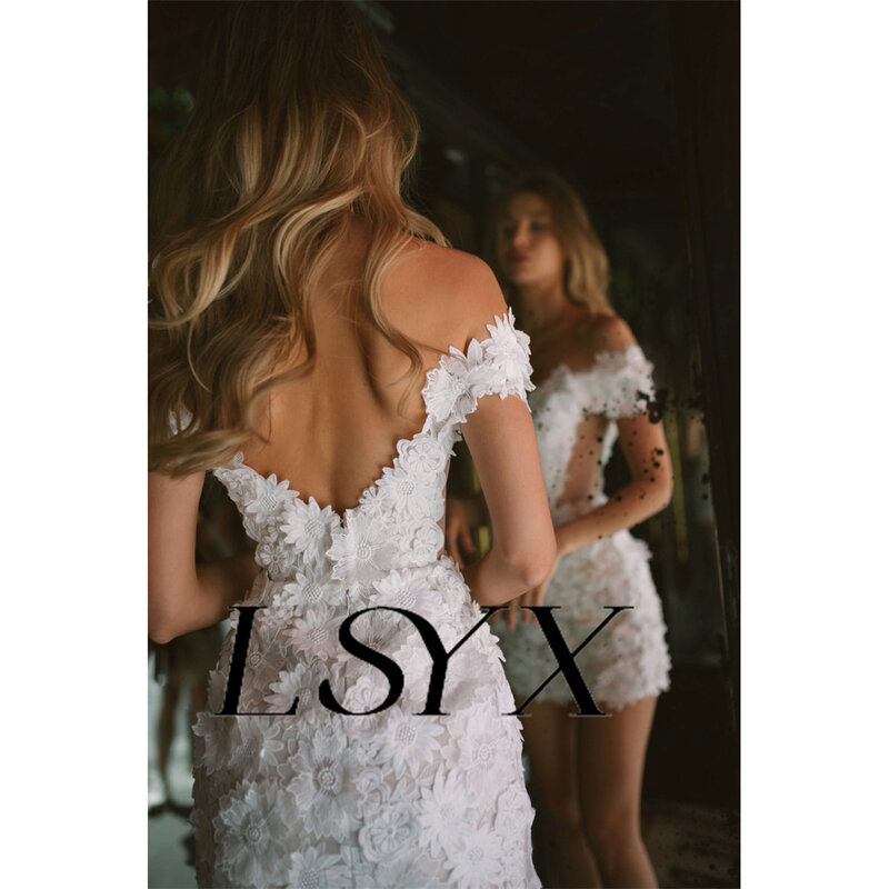 LSYX-minivestido de novia con cuello en V y hombros descubiertos para mujer, vestido de novia corto con apliques de flores 3D, espalda abierta por encima de la rodilla, hecho a medida