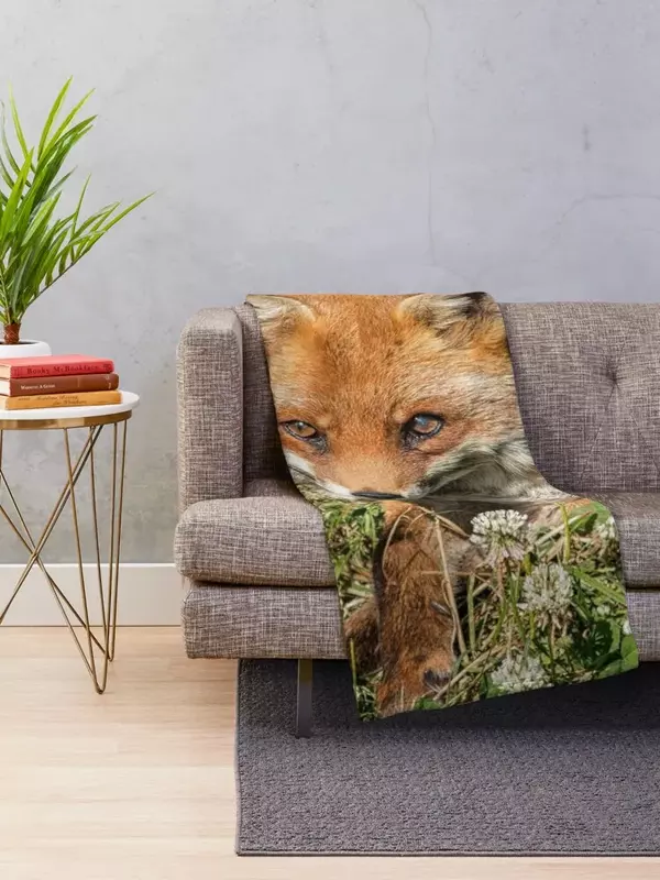 Beautiful red fox Throw Blanket Camping Thermals For Travel Soft Plaid Warm Blankets