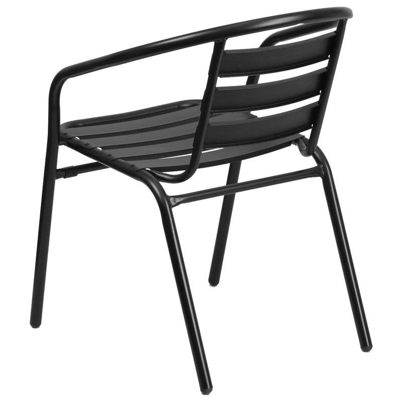 현대 사각형 유리 금속 테이블, 2 블랙 금속 알루미늄 슬레이트 스택 의자, 23.5 인치