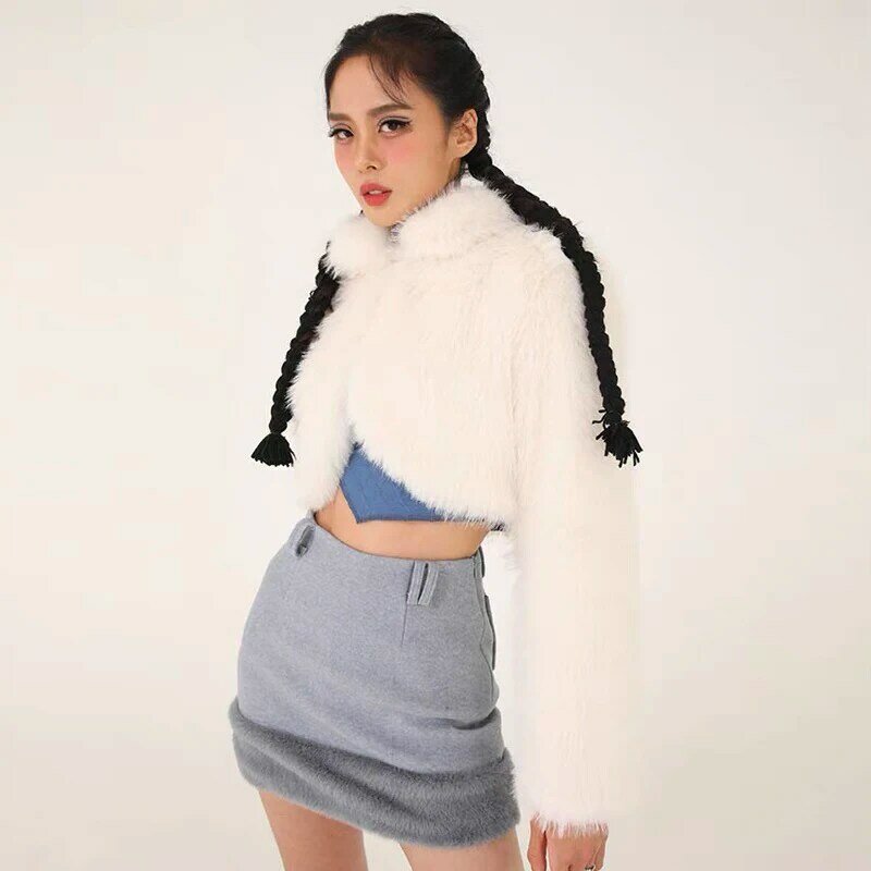 Spicy Girls Academy Loose And Slim Show Navel Top Imitation Fur