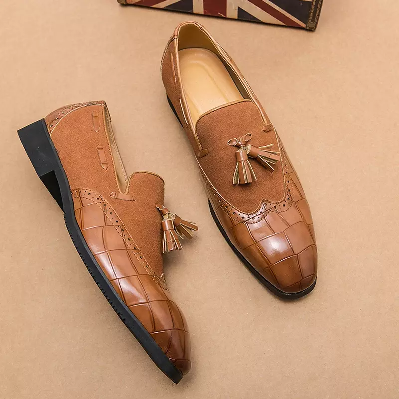 Männer Loafer PU genäht Faux Wildleder einfarbig runde Zehe Quaste Krokodil Muster Mode Business Casual Party Kleid Schuhe