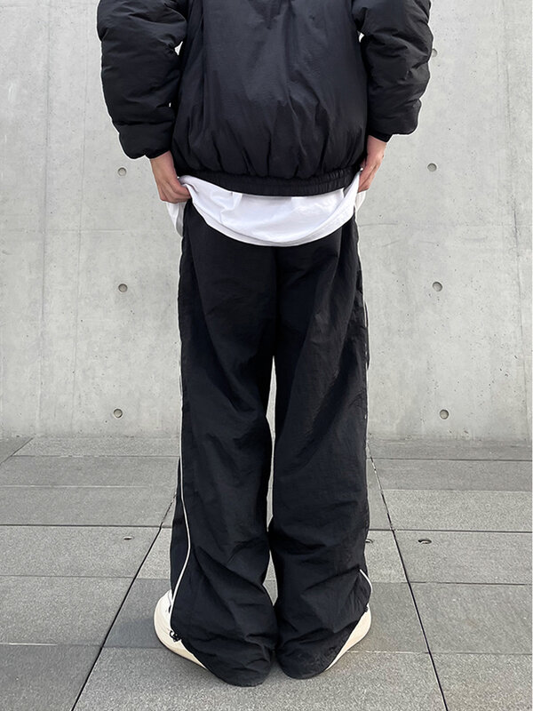 กางเกงวอร์มขายาวสำหรับผู้หญิงกางเกงวิ่งขากว้างสำหรับผู้ชาย Y2K คาร์โก้สุดชิคสไตล์เกาหลีฮาราจูกุกางเกงเทคโนโลยีร่มชูชีพลำลอง